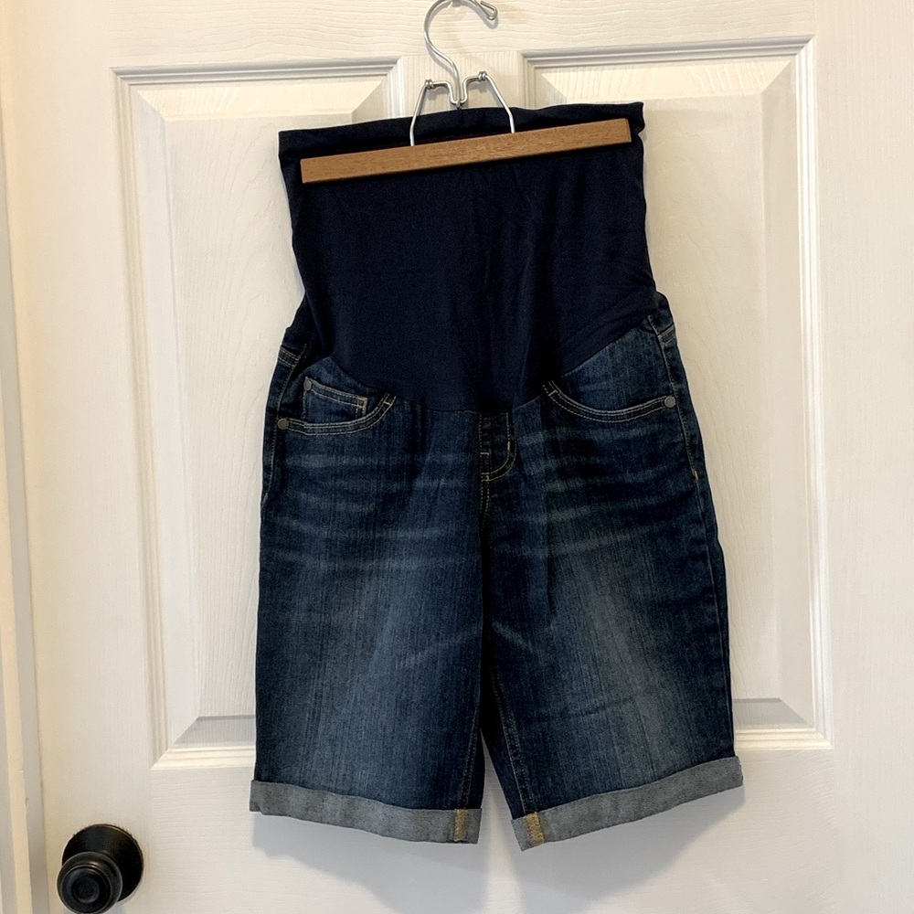 INDIGO BLUE BERMUDA ROLL HEM MATERNITY SHORTS